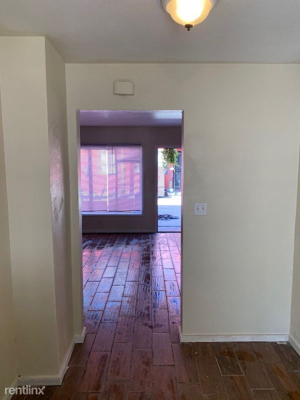 Building Photo - Studio, 1 bath Apartment - 728 Cerritos Ave