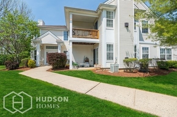 Building Photo - NOW AVAILABLE! - 842 HONEYBROOK CIRCLE, St...