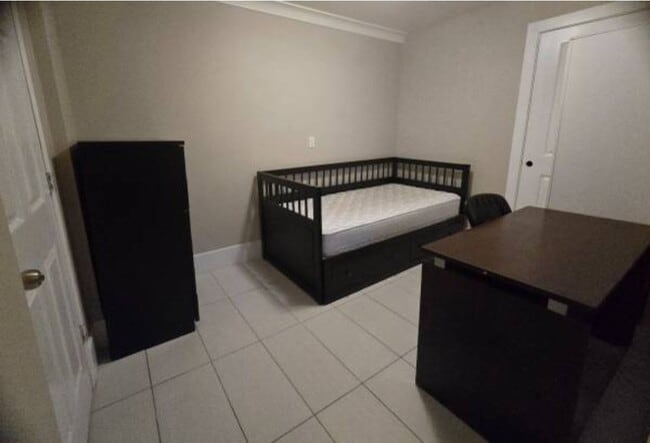 Building Photo - 4827 Canada Way