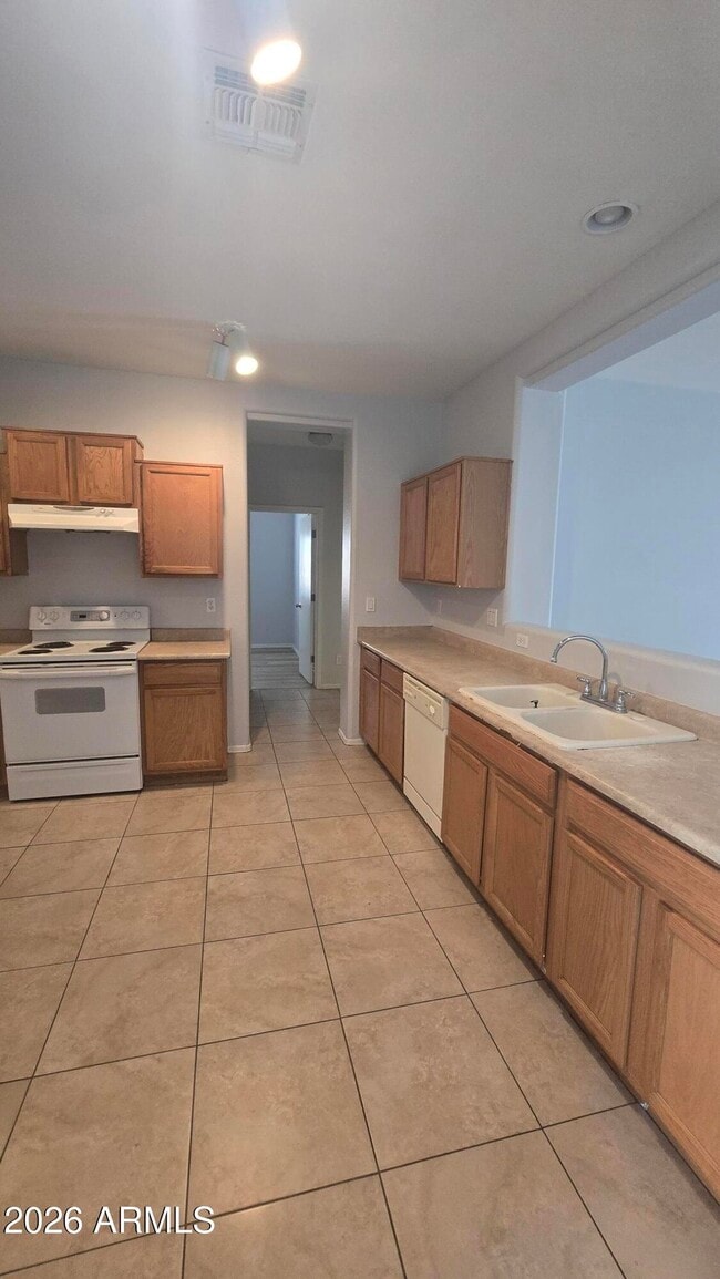 Foto del edificio - 5235 W Glass Ln