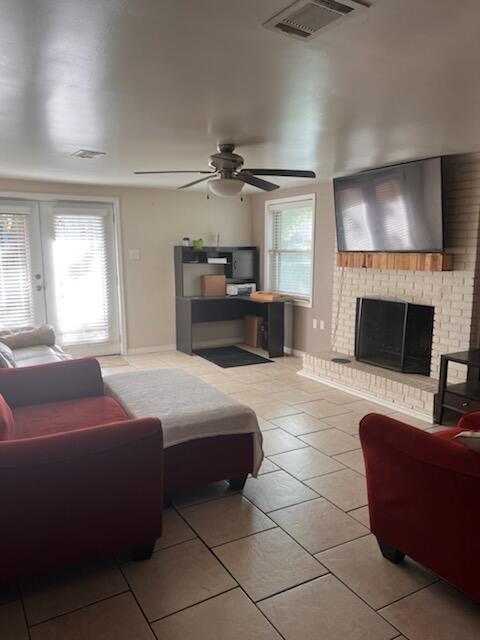 Building Photo - 304 Harding Rd