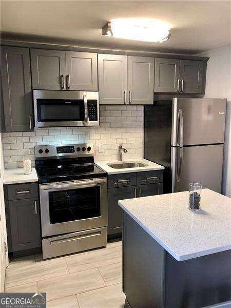 Foto del edificio - 112 Ardmore Pl NW