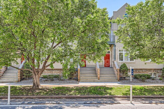 Foto del edificio - 880 E 16th Ave