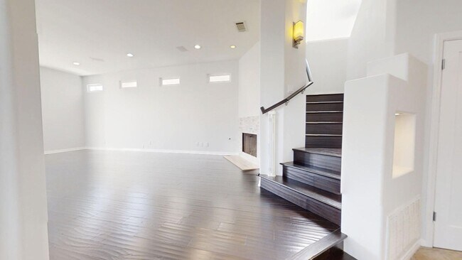 Foto del edificio - 3BD/3BA Beautiful Mediterranean Home