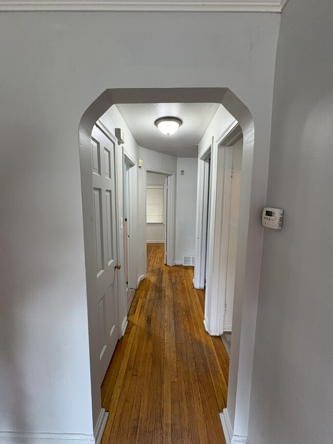 Foto del edificio - 9229 Westwood St