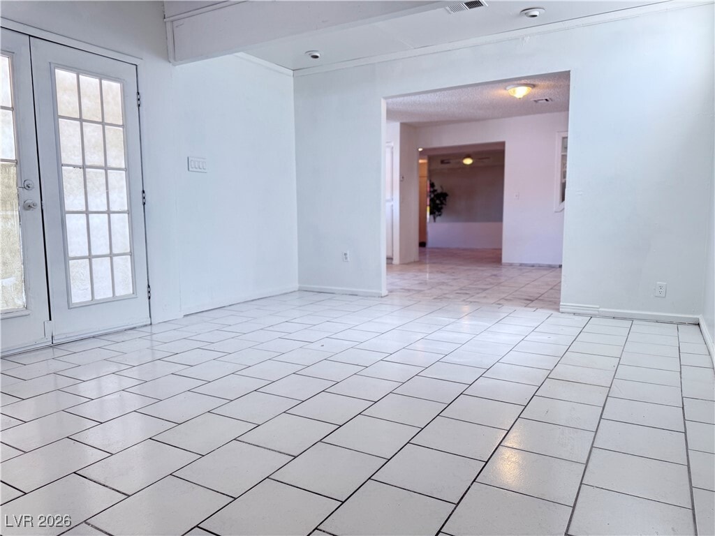 Building Photo - 5600 Grossmont Ave