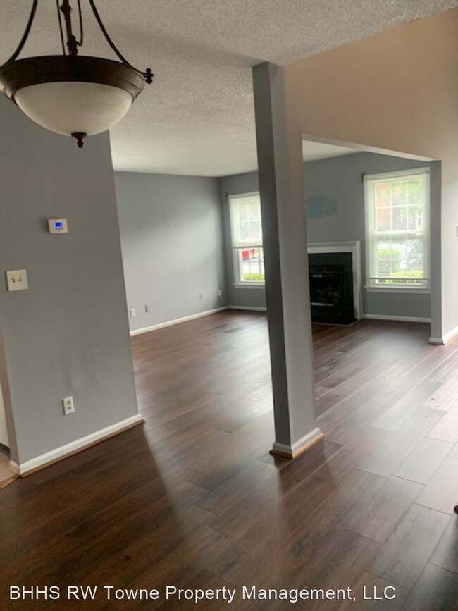 Building Photo - 2 br, 2 bath House - 1433 Lake Huron Drive