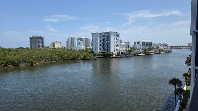 Foto del edificio - 936 Intracoastal Dr