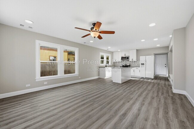 Foto del edificio - 716 W Heron St