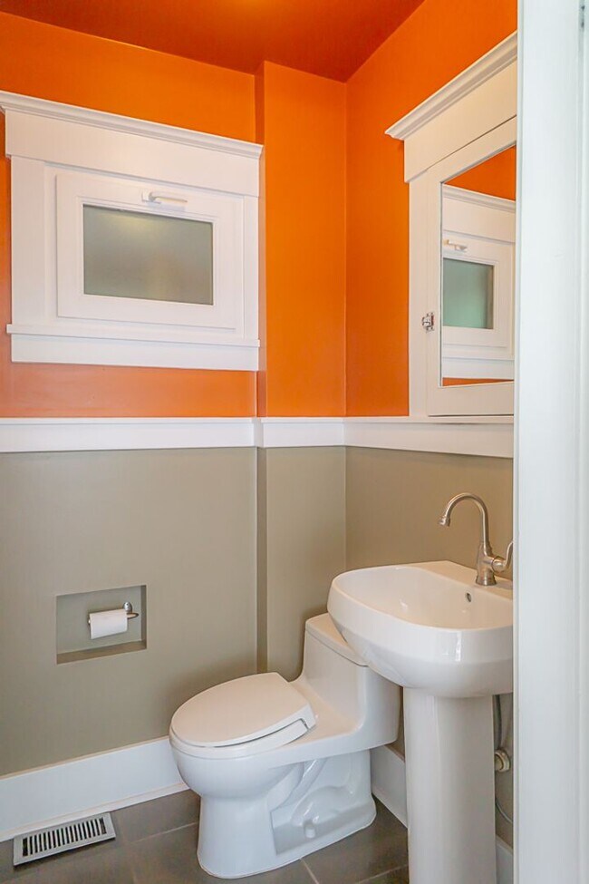 Foto del edificio - 4bd/2.5ba Seattle Home