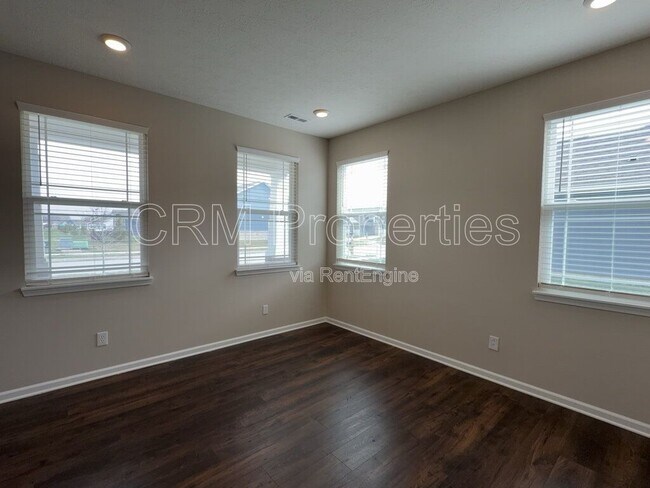 Foto del edificio - 8862 Blackburn St