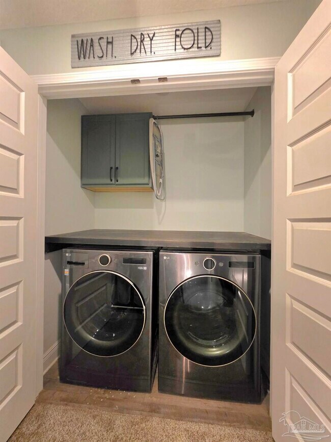 Foto del edificio - 826 Smiley Cir