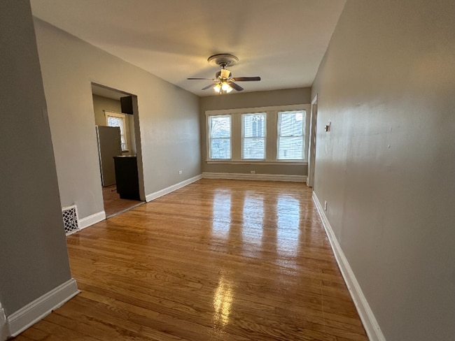 Photo - 846-856 N Mayfield Ave Apartment