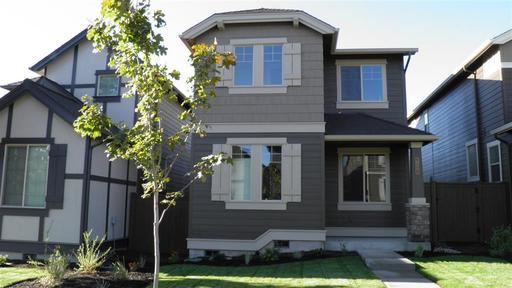 Foto principal - 3 br, 2.5 bath House - 20801 NE Sierra Drive
