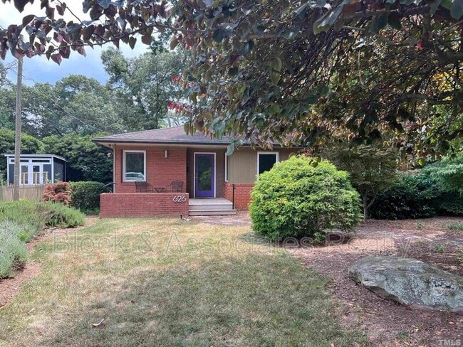 Building Photo - 626 Smedes Pl