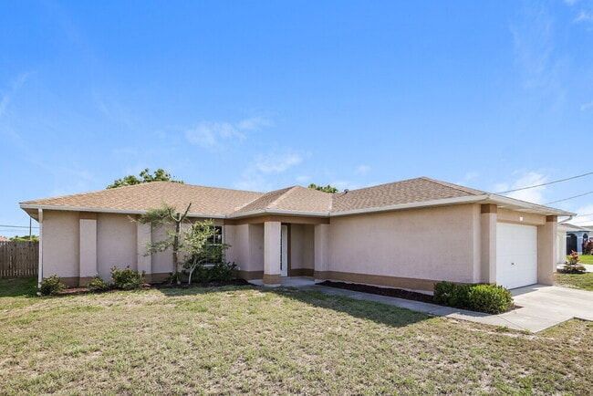 Building Photo - 1402 SW 39th Terrace