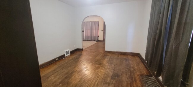 Foto del edificio - 741 Plymouth St