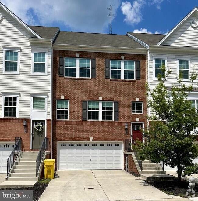 Building Photo - 1528 Witchhazel Cir