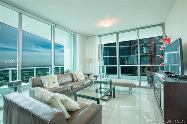 Foto del edificio - 990 Biscayne Blvd