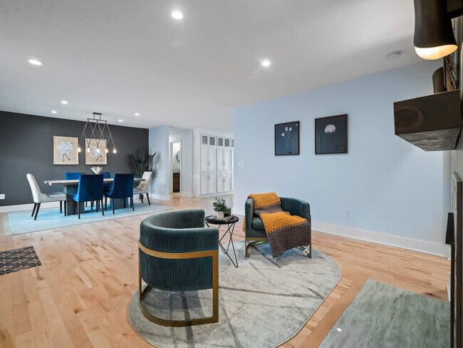 Foto del edificio - 32414 Lake Rd