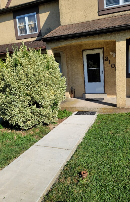 Foto del edificio - 2105 Walnut Ridge Dr