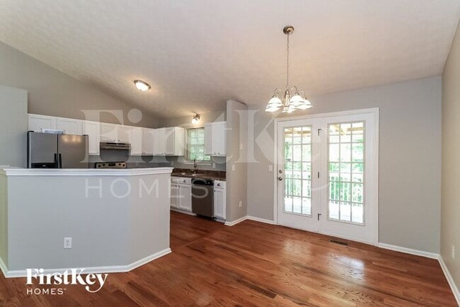 Foto del edificio - 5514 Chestnut Creek Ln