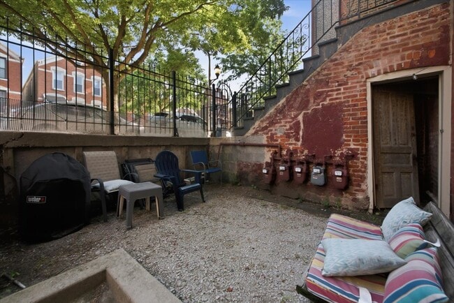 Foto del edificio - 1324 W 19th St