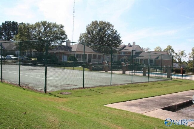 Building Photo - 21938 Williamsburg Dr