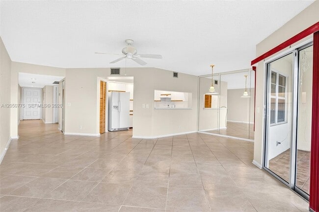Foto del edificio - 12701 SW 14th St