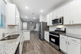 Building Photo - 24627 Porta Borsari Dr