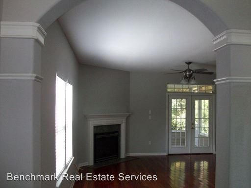 Building Photo - 2480 Heathrow Dr