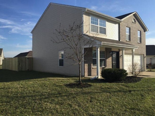 Building Photo - 2261 Rosswood Blvd