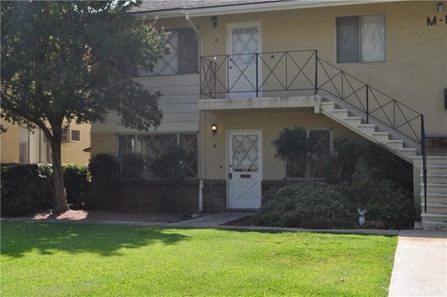Building Photo - 534 Roosevelt Rd