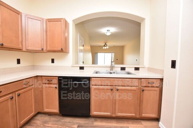 Building Photo - 4056 Winding Vine Dr