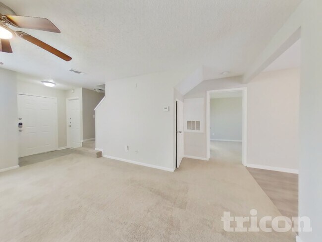 Foto del edificio - 7740 Sign St