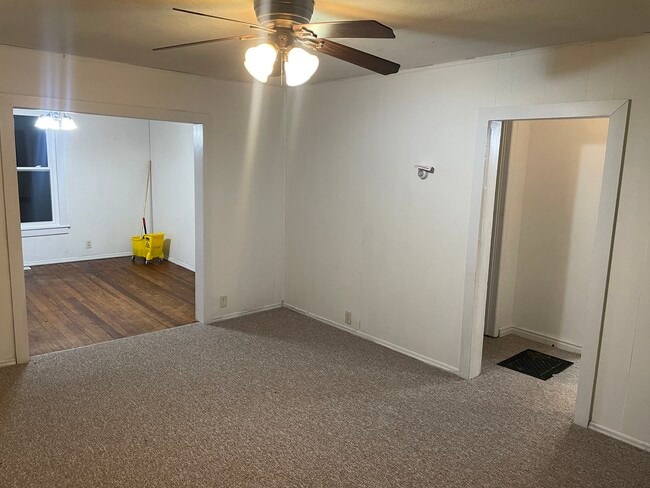 Building Photo - 74 Sunset Cir