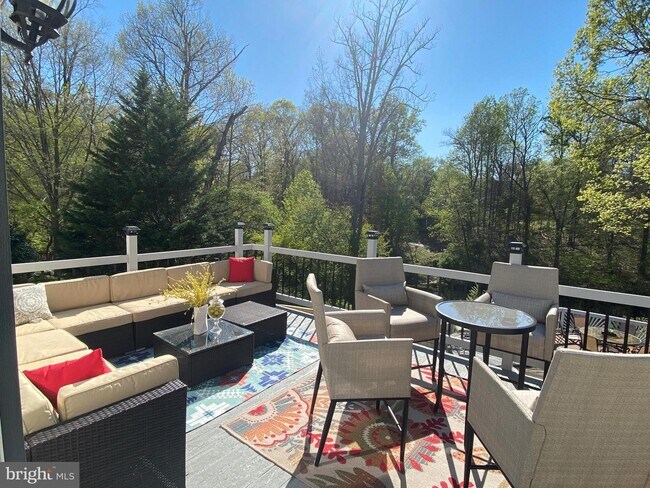 Building Photo - 13821 Lowry Dr