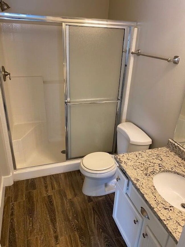 Building Photo - Come take a look at this spacious Rental