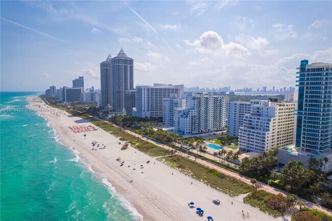 Building Photo - 5005 Collins Ave