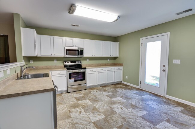 Building Photo - 617 Cambridge Farm Ct