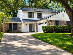 Building Photo - 16042 Pinyon Creek Dr