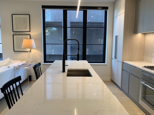 Foto del edificio - 1400 W Monroe St