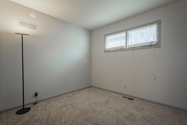 Foto del edificio - 7100 Birch St