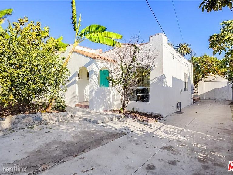 Primary Photo - 3 br, 2 bath House - 2212 S Burnside Ave