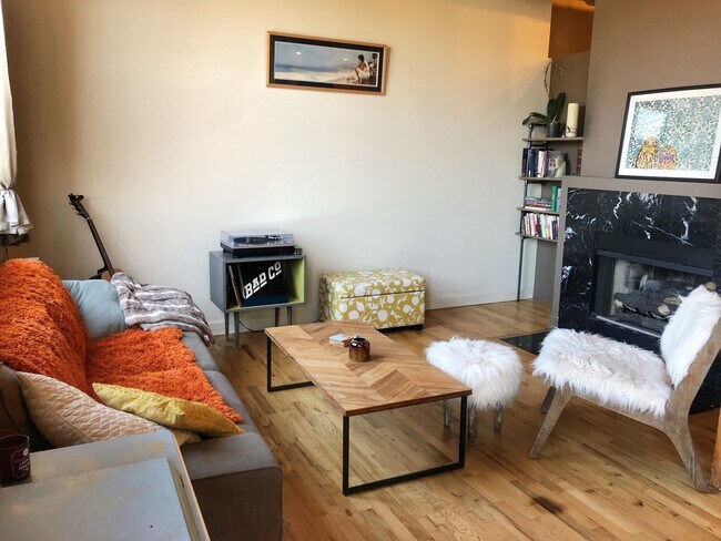 Living Room with Fireplace - 612 N Oakley Blvd