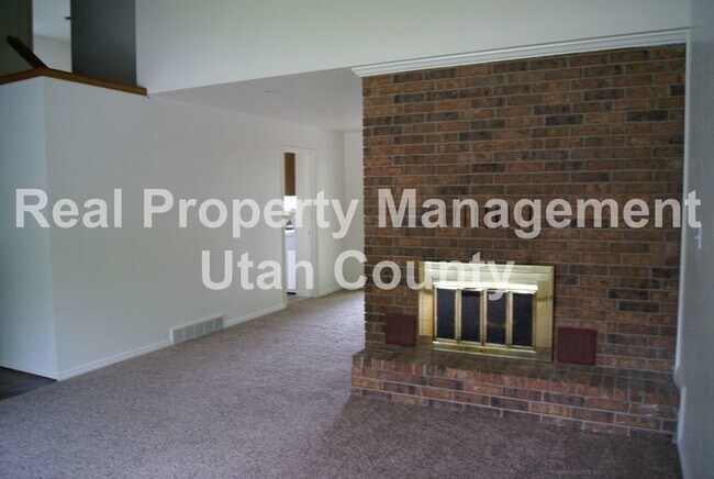 Foto del edificio - 3926 Riverwood Drive