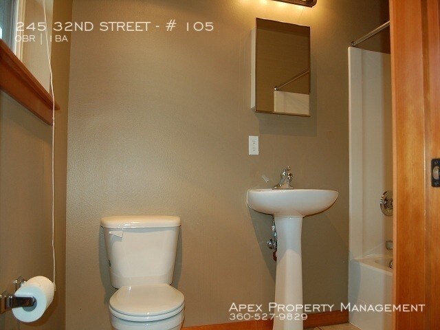 Building Photo - Stoneway Apartments