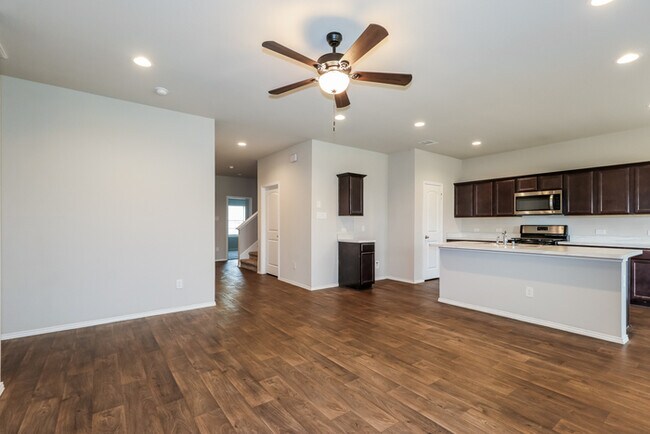 Building Photo - 20835 Olive Leaf St