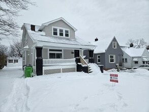 Building Photo - 9614 McCracken Rd