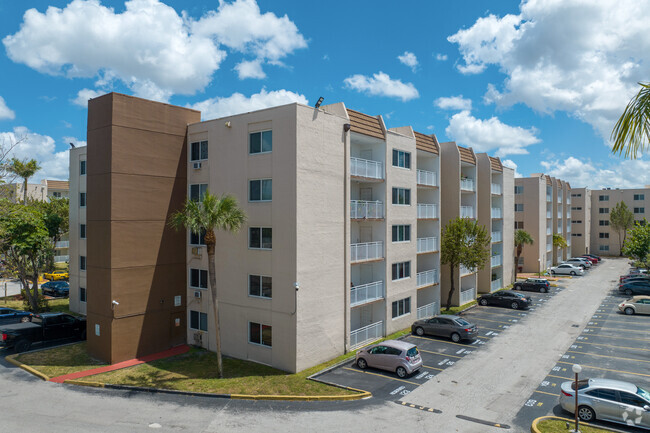 Building Photo - Coral Gate East